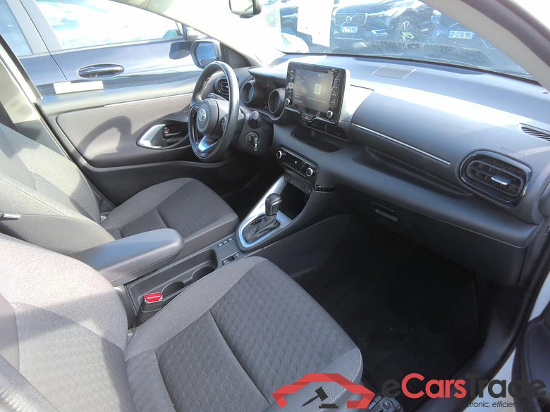 YARIS 15VT I116 HEV #3