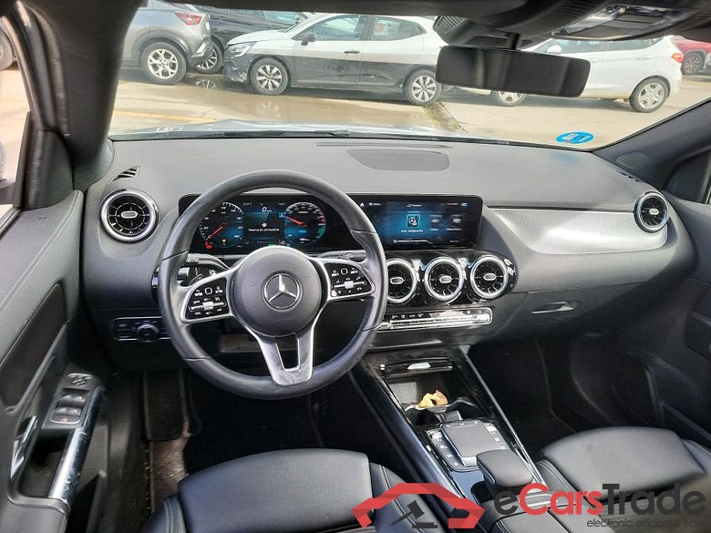 MERCEDES-BENZ GLA / 2020 / 5P / todoterreno GLA 250 e #3