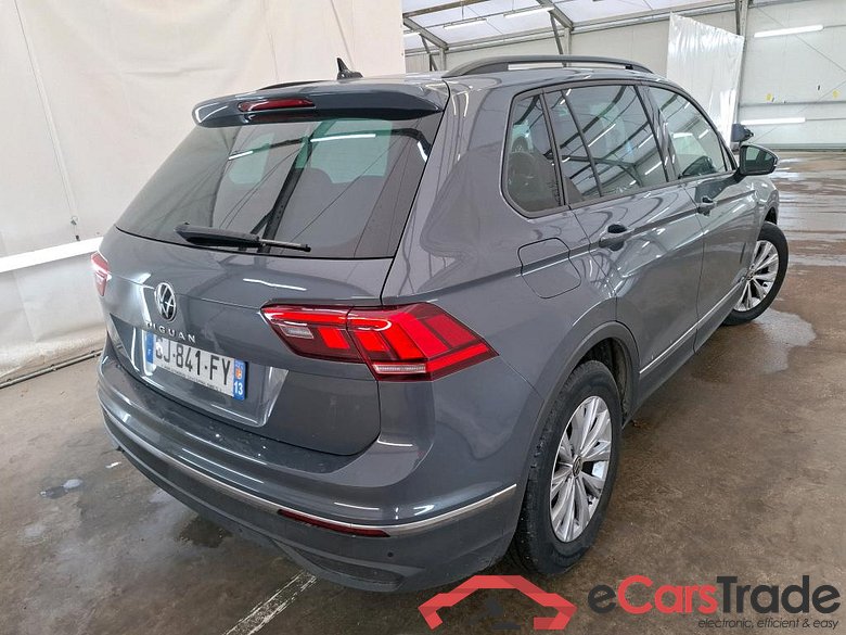 VOLKSWAGEN Tiguan / 2020 / 5P / SUV 1.5 TSI 150 DSG7 LIFE BUSI #3