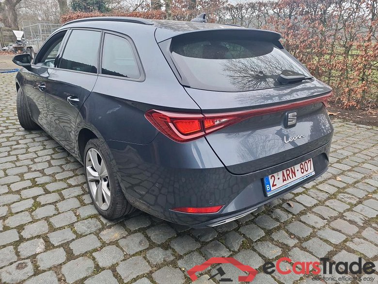 Seat Leon ST 1.4i e-Hybrid plug-In FR-Line Aut. LED-Xenon Virtual Navi 1/2 Leather Ambient KeylessGo Klima PDC ... #4
