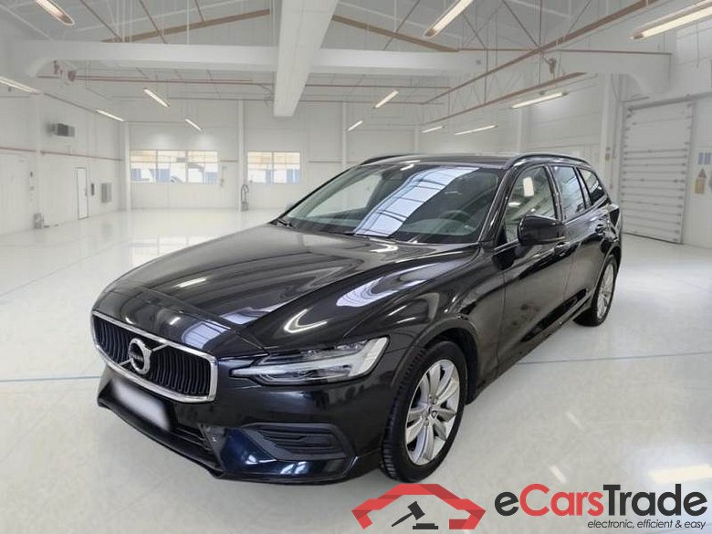 VOLVO V60 / 2019 / 5P / STATION WAGON B4 D AUTOM. MOMENTUM BUSINESS