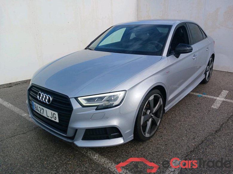 AUDI A3 / 2016 / 4P / sedán Sedan Black line 35 TDI 110kW S tronic