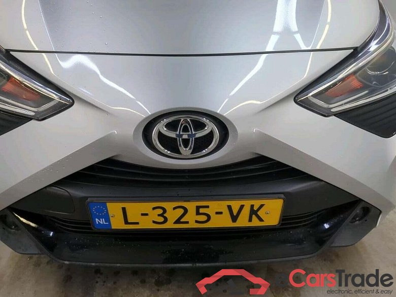 TOYOTA Aygo 1.0 VVT-i x-play #4
