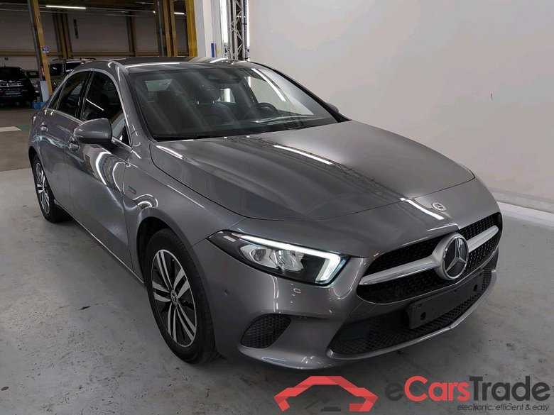 MERCEDES-BENZ A-CLASS LIMOUSINE 1.3 A 250 E BUSINESS SOLUTION DCT #2