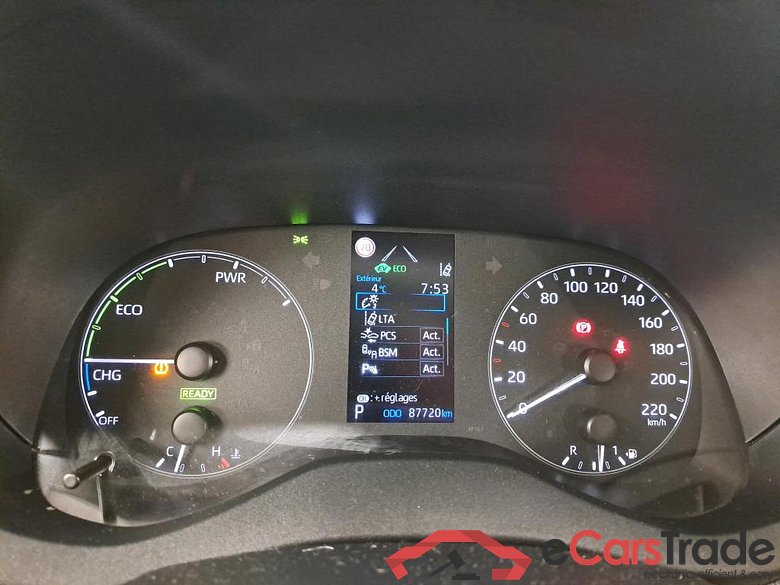 TOYOTA Yaris Hybride / 2019 / 5P / Berline Hybride 116h Dynamic Business Beyond Zer #6