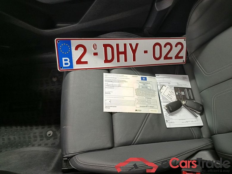 Audi Q3 Sportback 45 TFSI e S tronic S Line 5d #4