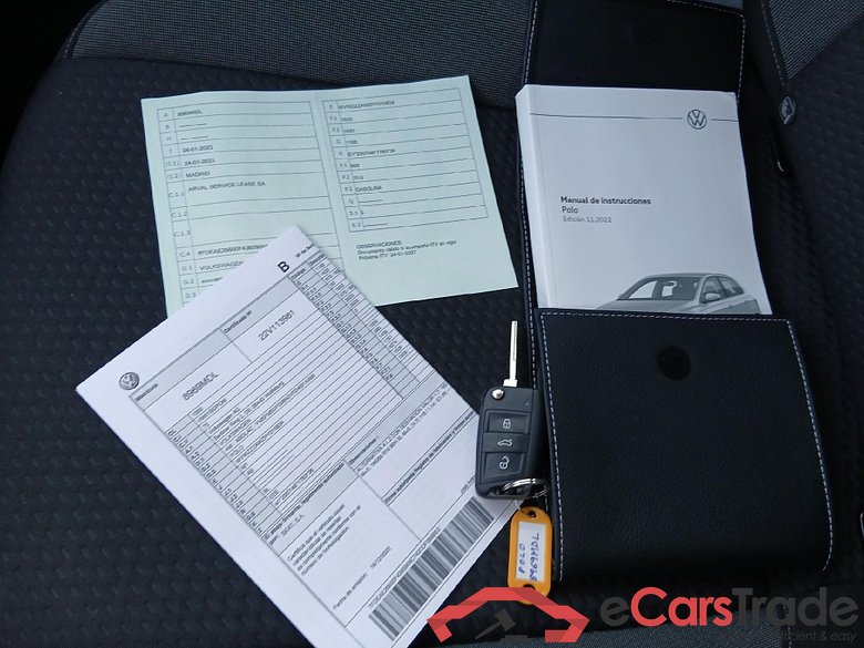 VOLKSWAGEN Polo / 2021 / 5P / berlina con portón Life 1.0 TSI 70kW (95CV) #5