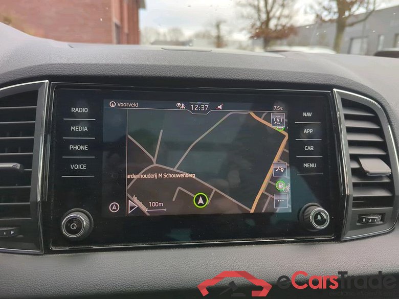 SKODA Karoq 110 kW #2