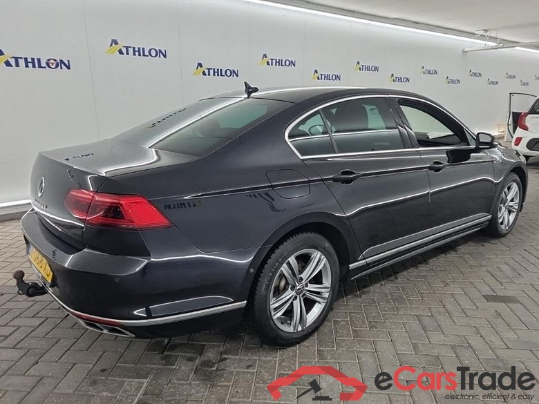VOLKSWAGEN PASSAT 1.5 TSI 7-DSG R-Line Business+ 4D 110kW #3