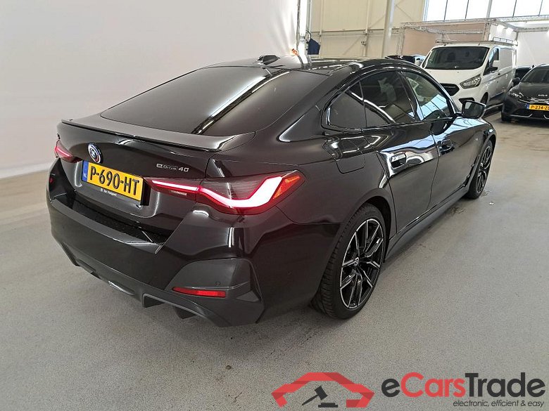 BMW i4 i4 eDrive40 M Sport, + M 50 Jahre uitvoering, Pano Harman Kardon #2