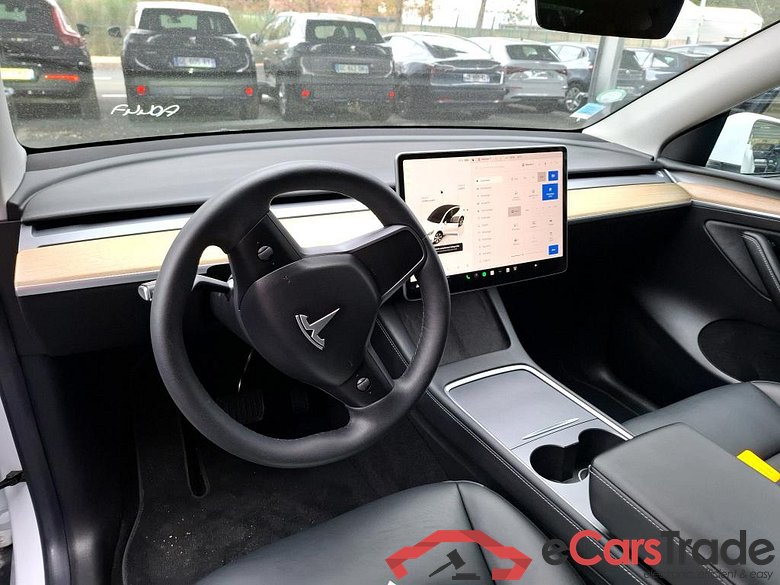 TESLA Model Y / 2020 / 5P / SUV Grand Autonomie Dual Motor AWD #6