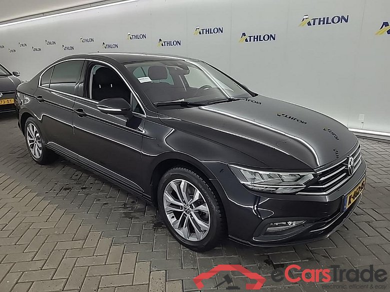 VOLKSWAGEN PASSAT 1.5 TSI 7-DSG Comfort Business 4D 110kW #2