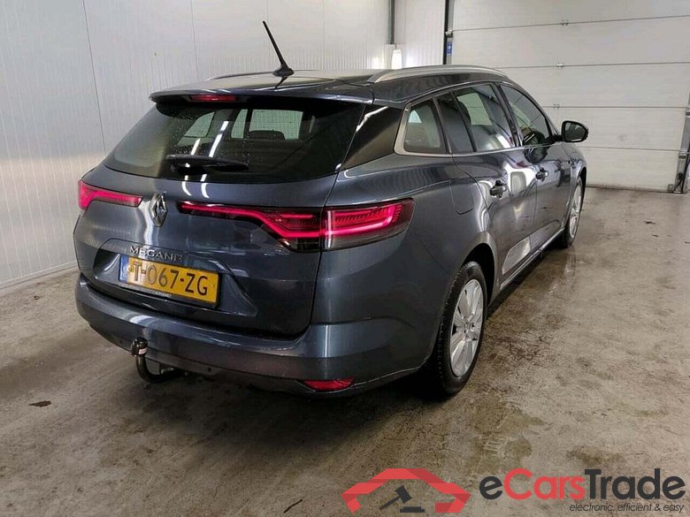 RENAULT Mégane Estate 1.3 TCe140 Equilibre #2