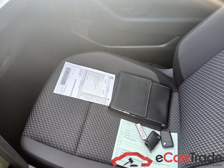 VOLKSWAGEN Passat / 2014 / 4P / sedán Edition 2.0 TDI 110kW (150CV) #5