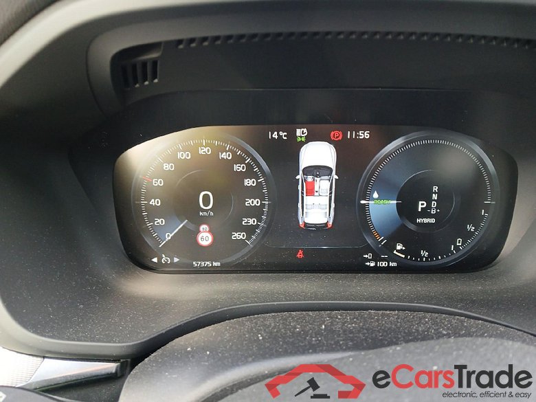 VOLVO XC60 / 2017 / 5P / todoterreno 2.0 T6 AWD Recharge R-Design Auto #4