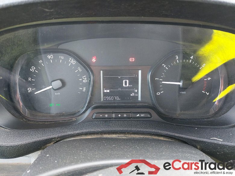 CITROEN Jumpy / 2016 / 4P / furgón Talla M BlueHDi 100 S&S 6v Control #4