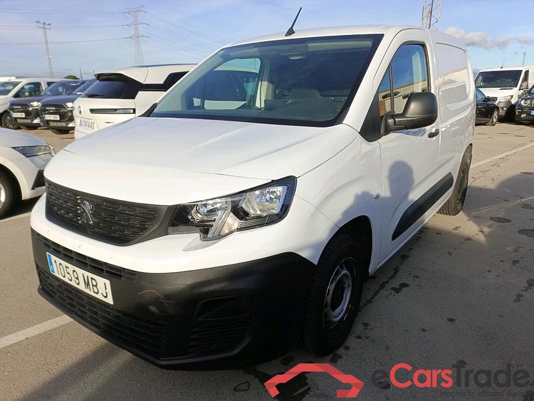 PEUGEOT Partner / 2018 / 3P / furgón derivado de turismo Pro Standard 600kg BlueHDi 73kW #1