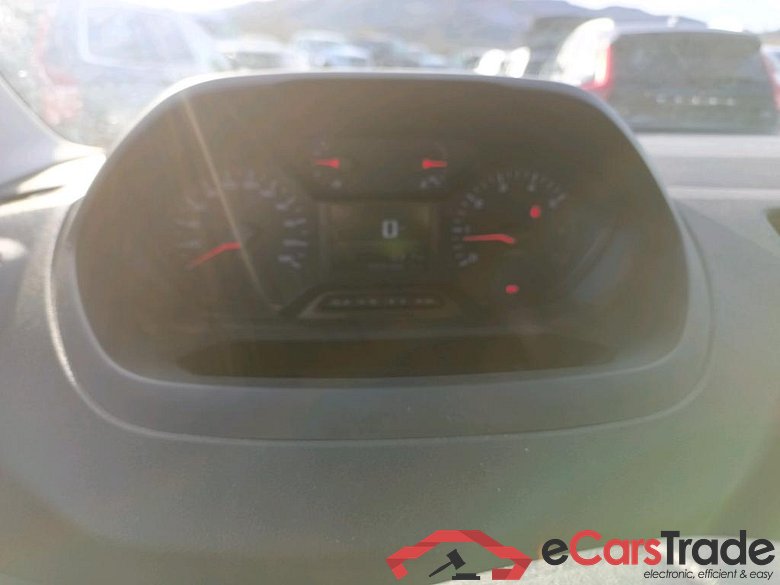 PEUGEOT Partner / 2018 / 3P / furgón derivado de turismo Pro Standard 600kg BlueHDi 73kW #4