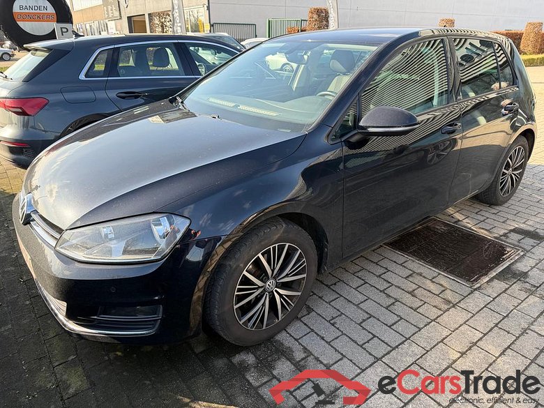 VOLKSWAGEN Golf VII Golf Comfortline 1.2 TSI BlueMotion Technology 81 kW (110 ch) 6 vitesses manuel #1