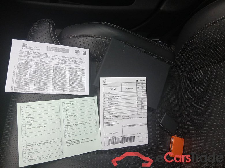 VOLVO XC60 / 2017 / 5P / todoterreno 2.0 T6 AWD Recharge R-Design Auto #5