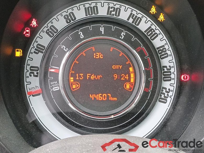 FIAT 500 / 2015 / 3P / berlina con portón Red 1.0 Hybrid 51KW (70 CV)(SP)(SL) (AC3) #5