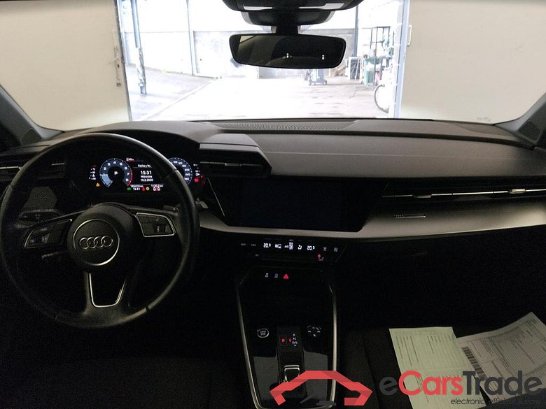 AUDI A3 / 2020 / 5P / berlina con portón Sportback 30 TFSI 81kW (110CV) S tronic #3