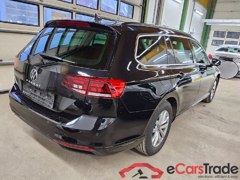 VW Passat Variant 2.0 TDI SCR Business 5d 110kW #2
