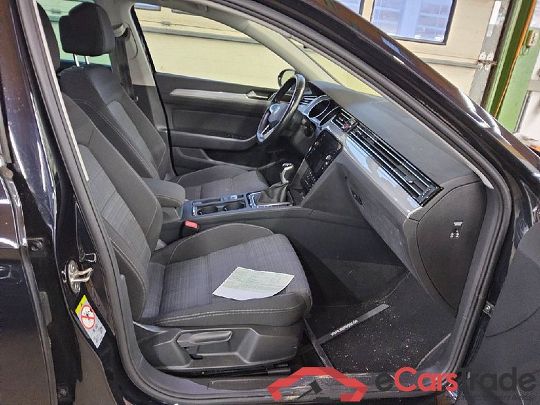 VW Passat Variant 2.0 TDI SCR Business 5d 110kW #4