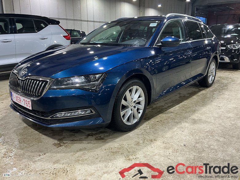 SKODA SUPERB COMBI DIESEL - 2019 2.0 CR TDi Style #1