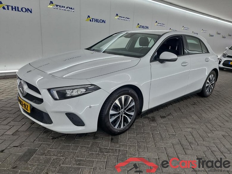 MERCEDES-BENZ A-klasse A 180 7G-DCT Business Solution 5D 100kW #1