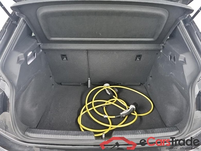 CUPRA Born 58kWh 150kW Essent.+Winterpack KPMG Edition 5D #5