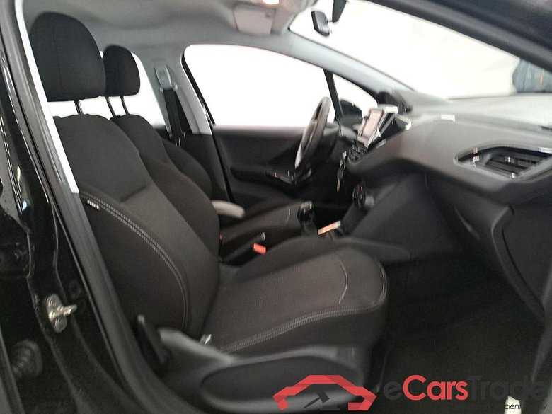 Peugeot 208 Active 1.2 VTi 82pk 5d #3