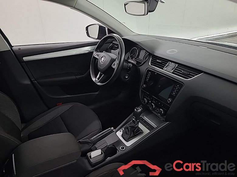 SKODA Octavia Combi 1.5 TSI Sport Bns #6