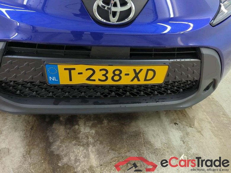 TOYOTA Aygo X 1.0 VVT-i MT Play #4