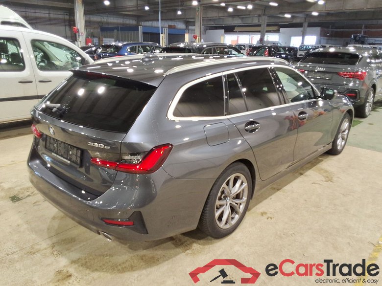 BMW 3 TOURING - 2019 330eA PHEV #4