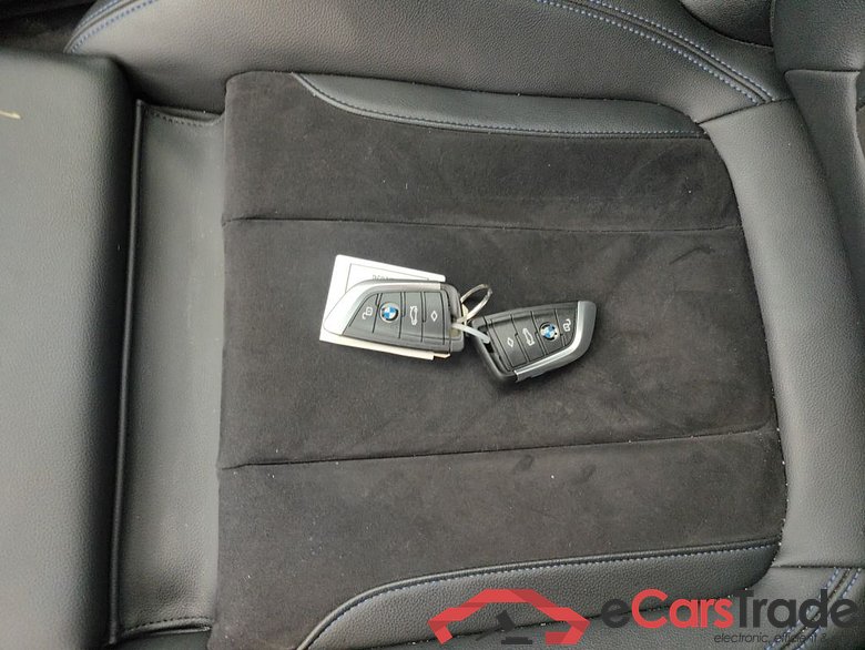 BMW 4 COUPE - 2020 420iXA 184hp 2d #4