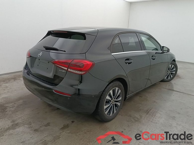 Mercedes-Benz A-Klasse A 180 d Business Solution 5d #2