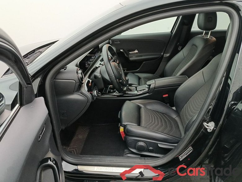 Mercedes-Benz A-Klasse A 180 d Business Solution 5d #3