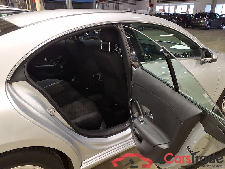 MERCEDES-BENZ CLA 1.3 CLA 180 BUSINESS SOLUTION ESSENTIAL #5