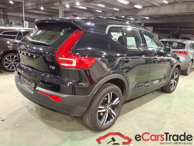 VOLVO XC40 1.5 T2 GEARTRONIC R-DESIGN #4