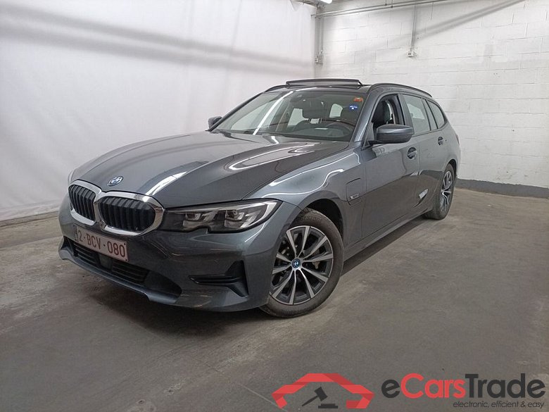 BMW 3 Reeks Touring 330e (215 kW) 5d #1