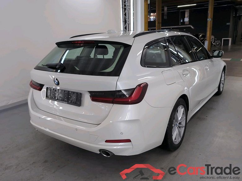 BMW 3 SERIES TOURING 2.0 318D (100KW) TOURING #4
