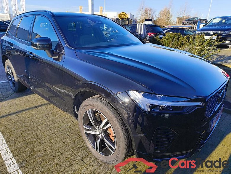 VOLVO XC60 2.0 B4 MHEV Plus Dark #2