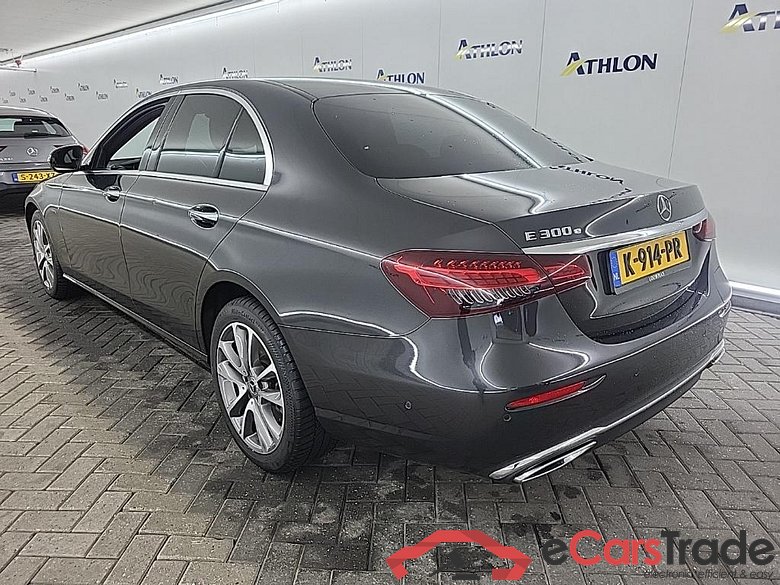 MERCEDES-BENZ E-Klasse Limousine E 300 e 9G-TRONIC Bus Sol Lux 4D 235kW #4