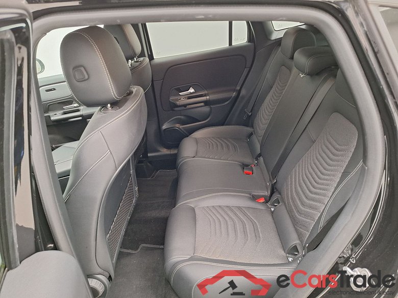 Mercedes, GLA '20, Mercedes-Benz GLA GLA 180 d Business Solution 5d #4