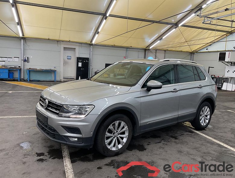 VOLKSWAGEN Tiguan 1.4 TSI 4MOTION 110 kW (150 ch) 6 vitesses DSG