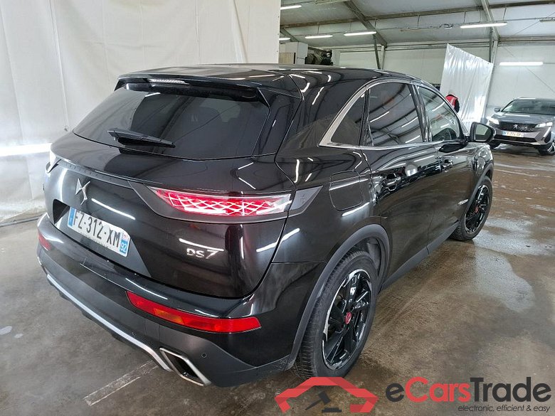 DS DS 7 Crossback / 2017 / 5P / SUV E-TENSE 225 PERFORMANCE Line #3