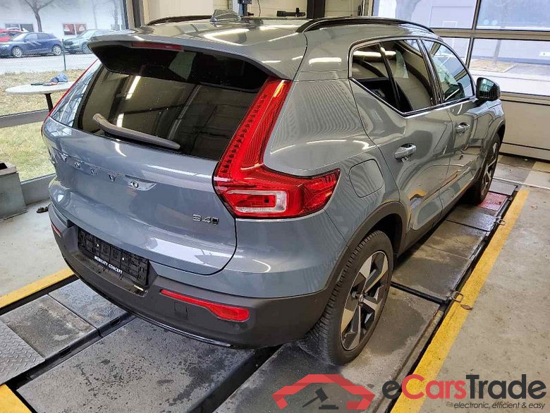 Volvo XC40 (2017->) DE - SUV5 B4 2WD EU6d, Ultimate Dark (EURO 6d), (Facelift) 2022 - 2023 #3