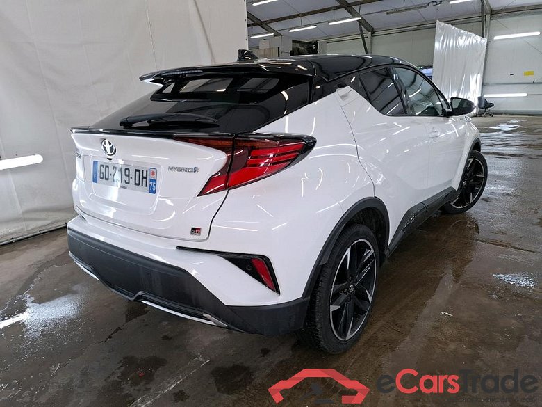 TOYOTA C-HR / 2016 / 5P / SUV 1.8 Hybride 122 GR Sport #3
