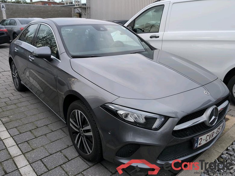 MERCEDES-BENZ A-CLASS LIMOUSINE 1.3 A 250 E LUXURY LINE DCT #2